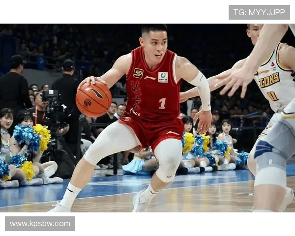 三将合力扭转局势,陈盈骏雷蒙引领蜕变 三将合力扭转局势,陈盈骏雷蒙引领蜕变